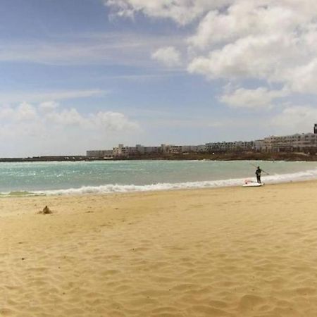 Luxury Beach Front Apartmentos Tahiche Costa Teguise Dış mekan fotoğraf