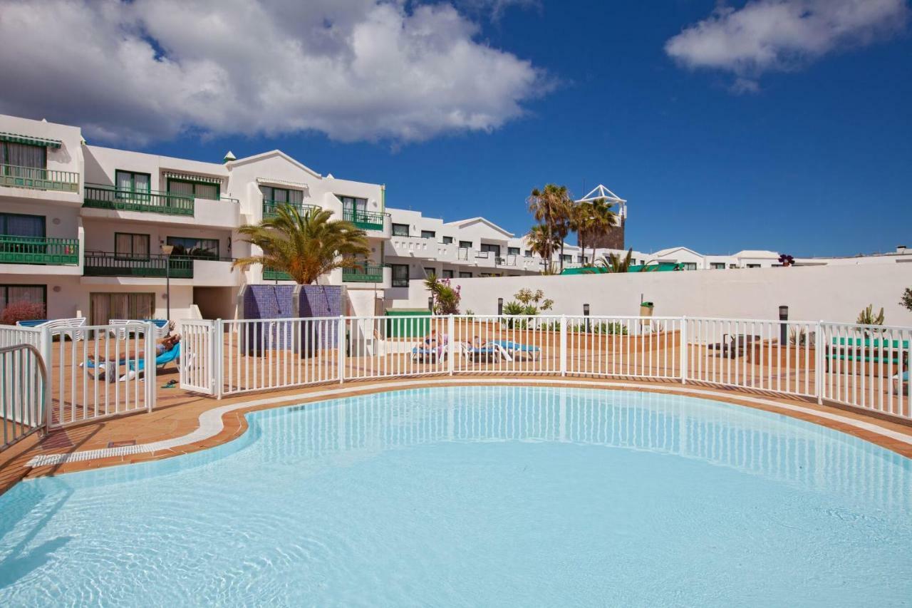 Luxury Beach Front Apartmentos Tahiche Costa Teguise Dış mekan fotoğraf